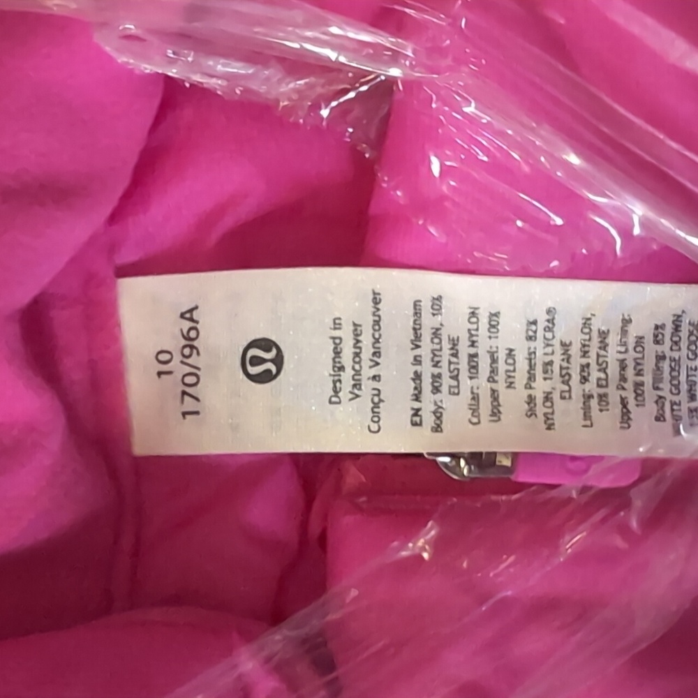NWT lululemon Women's Down for It All Vest Size 10 - Picture 8 of 8